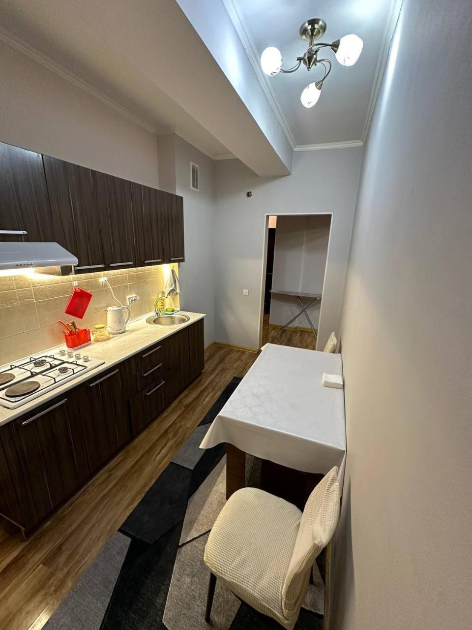 1-Room Apart. 21 On Usenbaeva 52 Near Eurasia Shopping Center Bișkek Exterior foto