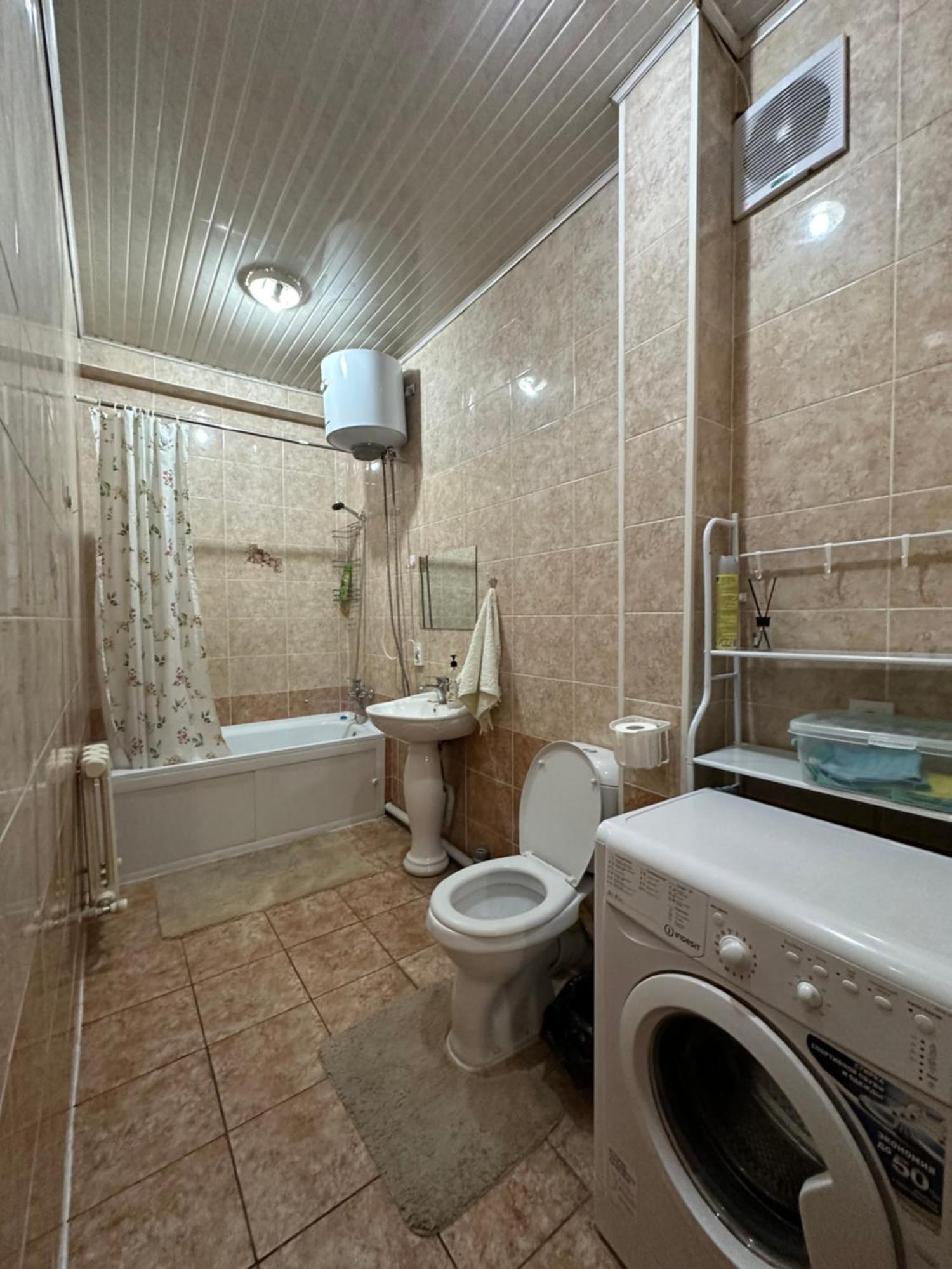 1-Room Apart. 21 On Usenbaeva 52 Near Eurasia Shopping Center Bișkek Exterior foto